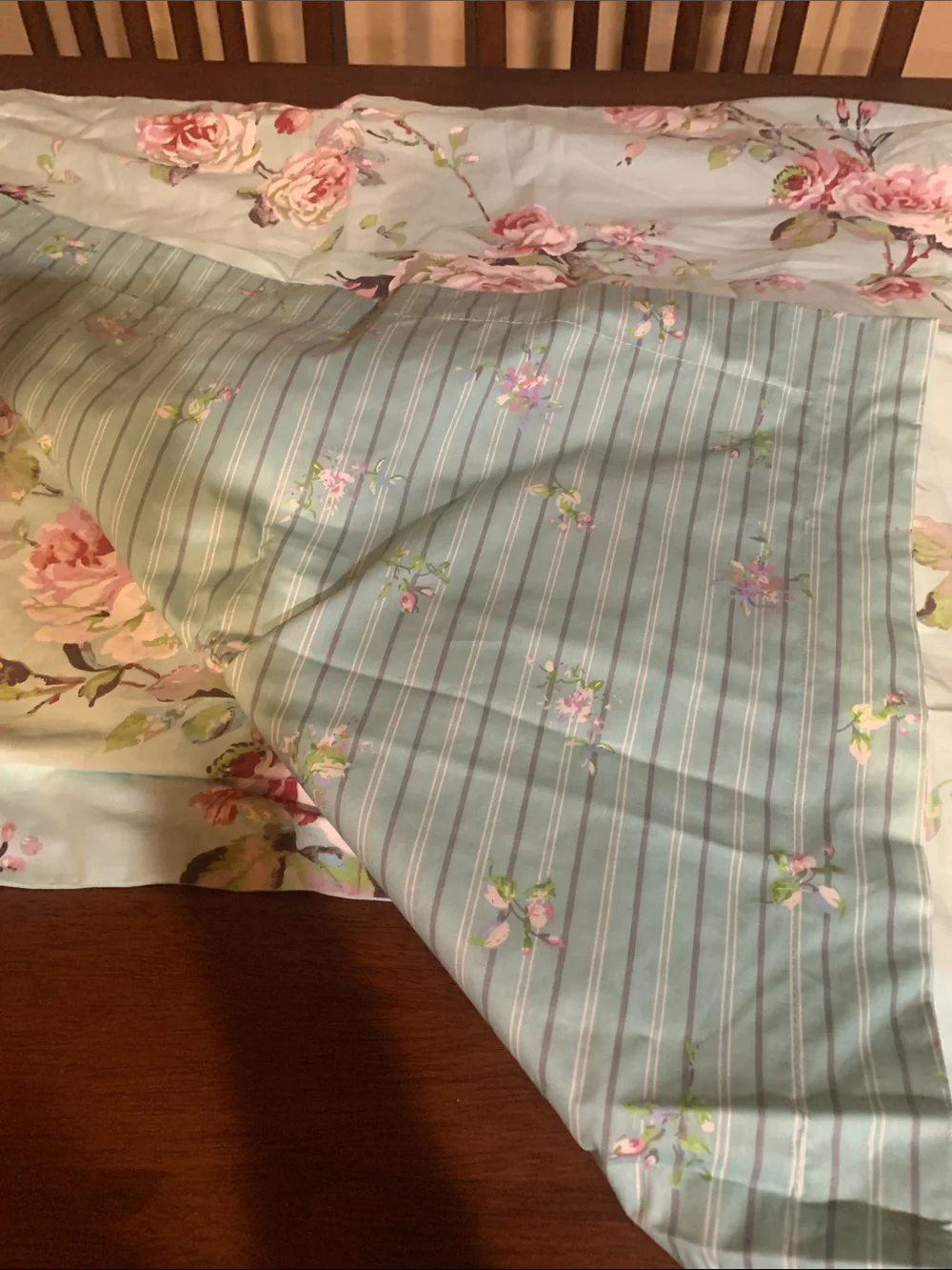 Rand new 100% cotton queen size gorgeous two pillow cases, must have !